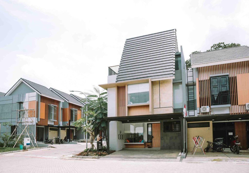 lake home serpong
